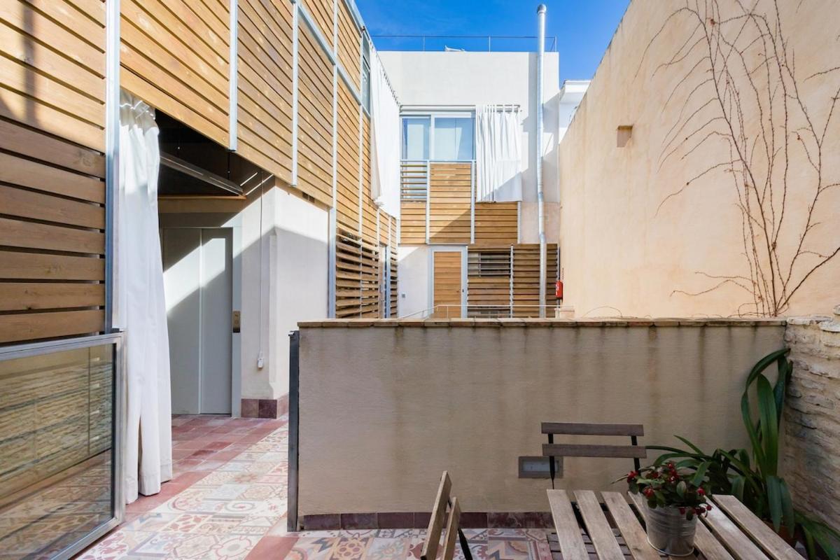 Disfruta Del Sol De Triana Desde Acogedor Y Original Piso Con Gran Terraza Apartamento